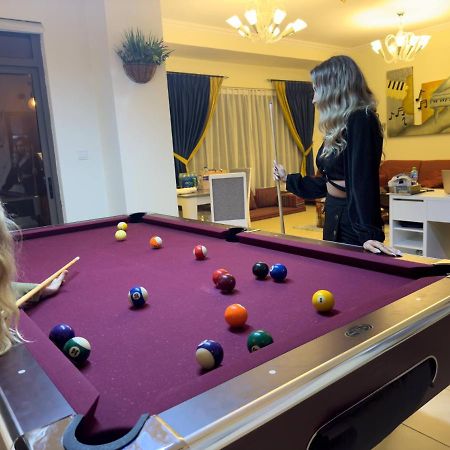 Route 66 Beach Hostel 迪拜 外观 照片