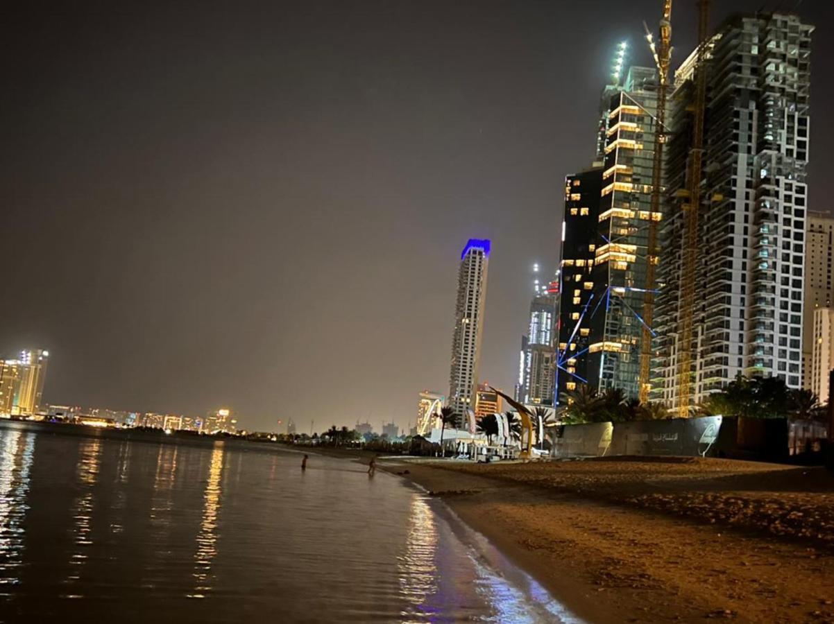 Route 66 Beach Hostel 迪拜 外观 照片